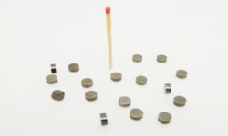 microelettronics-particolar_application01 microelettronics-particolar_application01